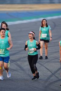 BIB: 5053
                            <button type="button" onclick="openModal(10518859)" class="btn btn-primary btn-sm float-right btn-popup" data-toggle="modal" data-target=".modal-high-quality">
                        <i class="fas fa-shopping-cart"></i> Add to Cart
                    </button>
                                            <button type="button" onclick="isThisMe(10518859, true)" class="btn btn-success btn-sm float-right btn-popup btn-isme hidden" data-toggle="tooltip" data-placement="bottom" title="นี่คือรูปของคุณใช่ไหม คลิกที่นี่เพื่อเอาเข้าอัลบั้ม">
                        <i class="fas fa-plus"></i> Add to album
                    </button>
                    <button type="button" onclick="isThisMe(10518859, false)" class="btn btn-warning btn-sm float-right btn-popup btn-isnotme hidden">
                        <i class="fas fa-ban"></i> Remove from album
                    </button>